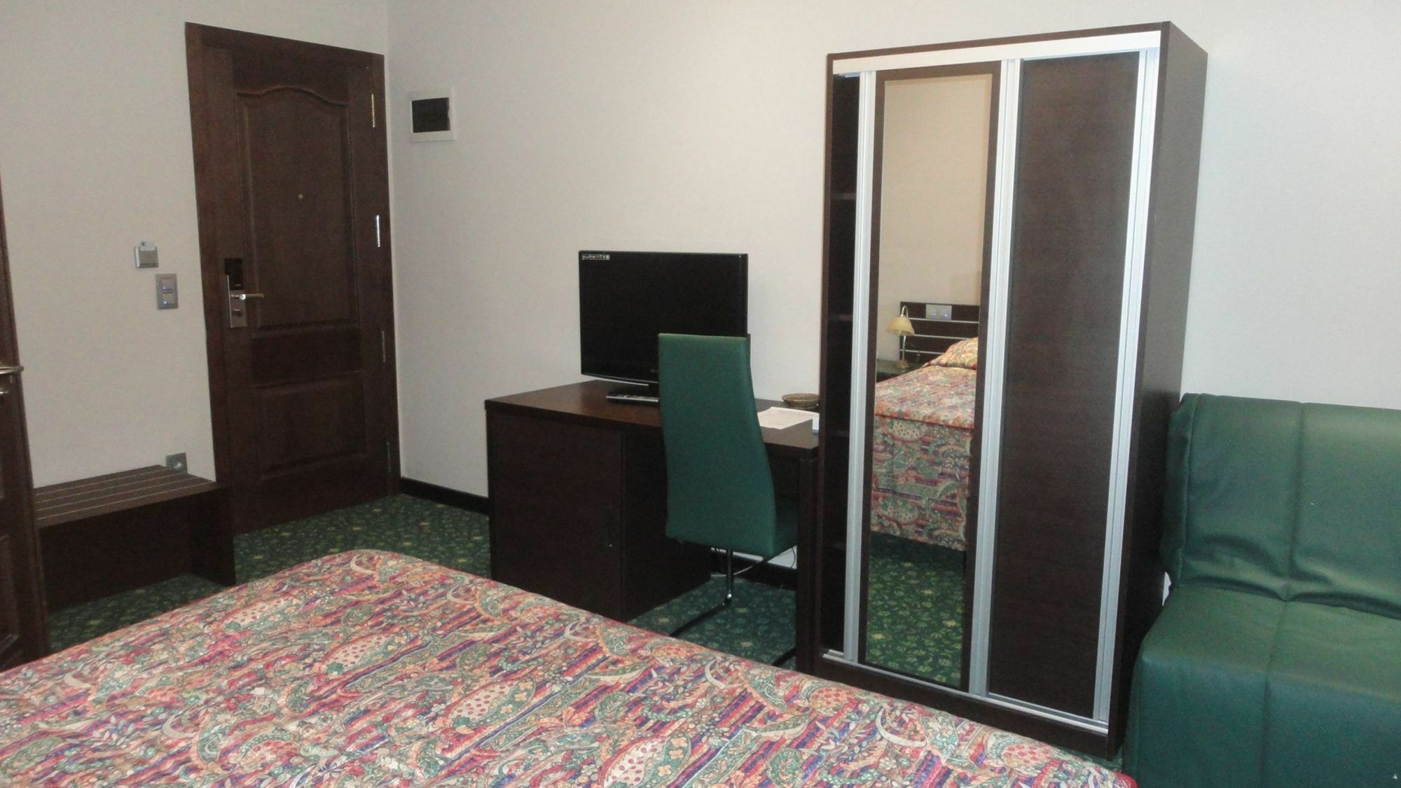 Hotel L'Auberge Du Souverain Auderghem Zewnętrze zdjęcie