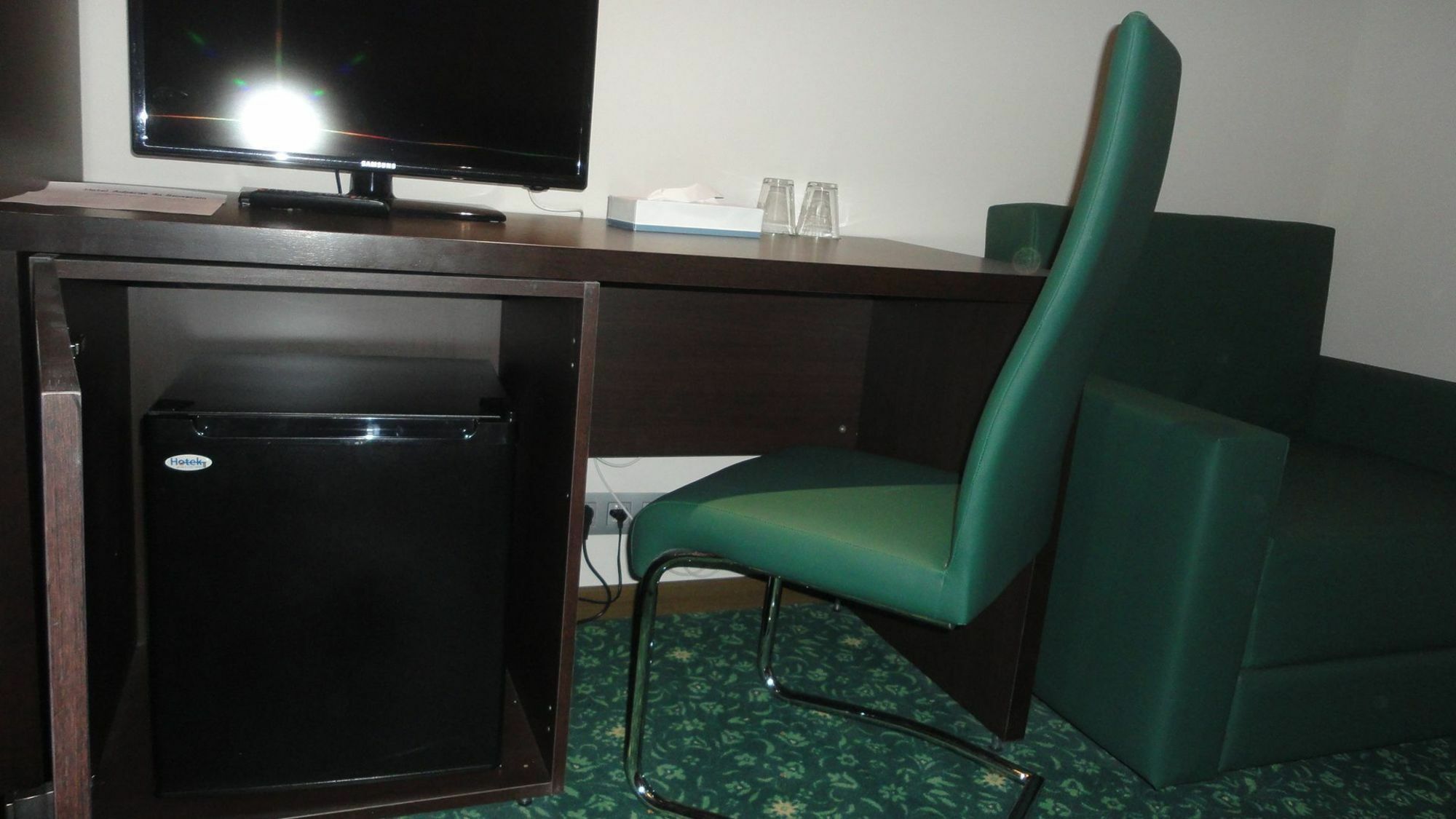 Hotel L'Auberge Du Souverain Auderghem Zewnętrze zdjęcie