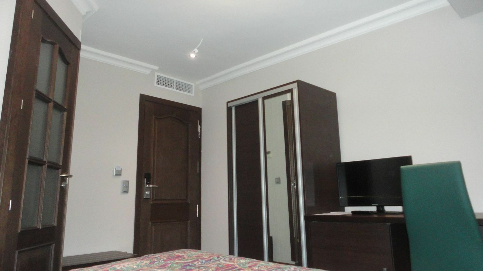 Hotel L'Auberge Du Souverain Auderghem Zewnętrze zdjęcie