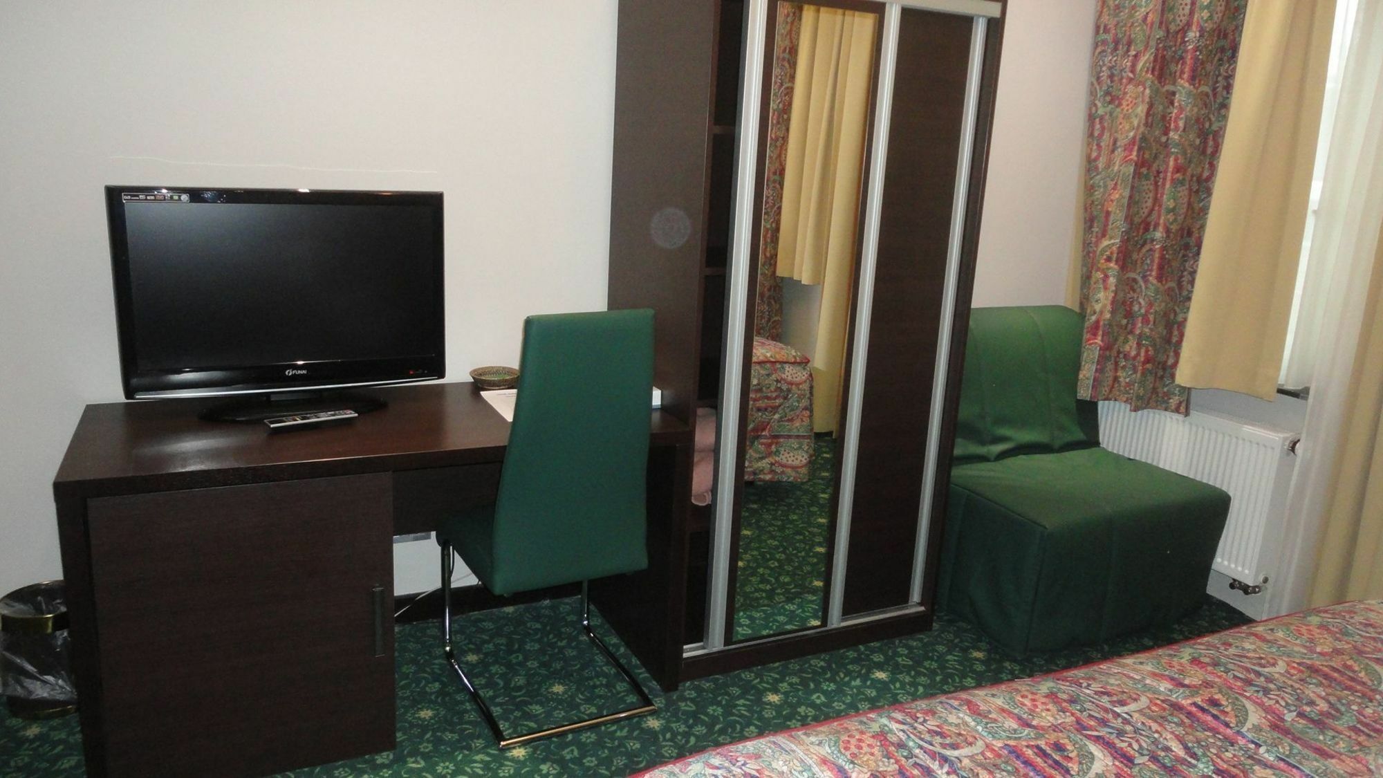Hotel L'Auberge Du Souverain Auderghem Zewnętrze zdjęcie